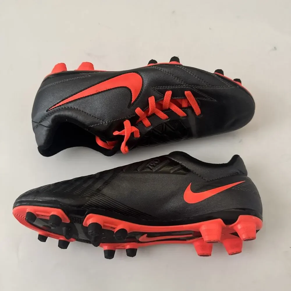 Nike T90 Total 90 Soccer Cleats 2012 Unisex Size 7